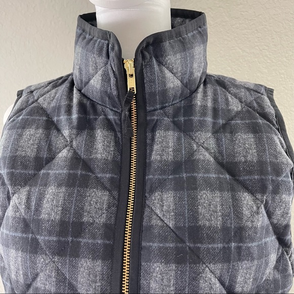 J. Crew Factory Vest Quilted Puffer Gray Black Plaid Sleeveless Jacket Sz Small - Picture 3 of 8